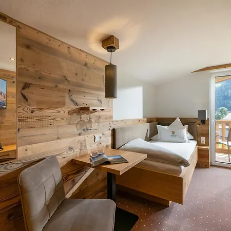 Alpenhof Garni Supreme מלון