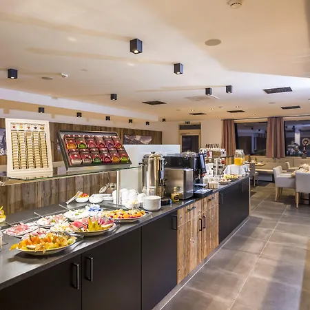 Alpenhof Garni Supreme فندق زيل أم زيلر