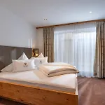 Ξενοδοχείο Alpenhof Garni Supreme 3*