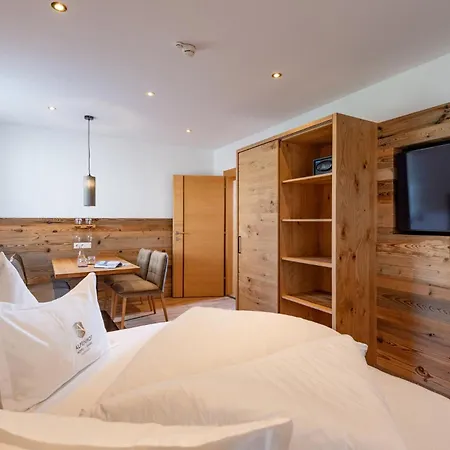 Alpenhof Garni Supreme 3* Zell am Ziller