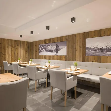 Alpenhof Garni Supreme Szálloda Zell am Ziller