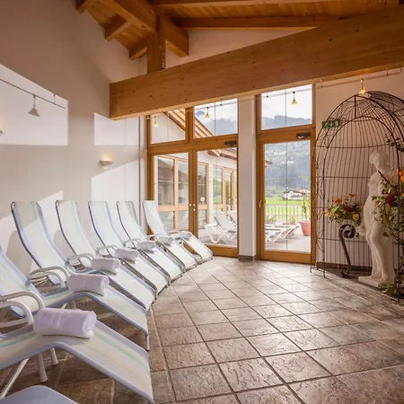 Alpenhof Garni Supreme Hotel 3*
